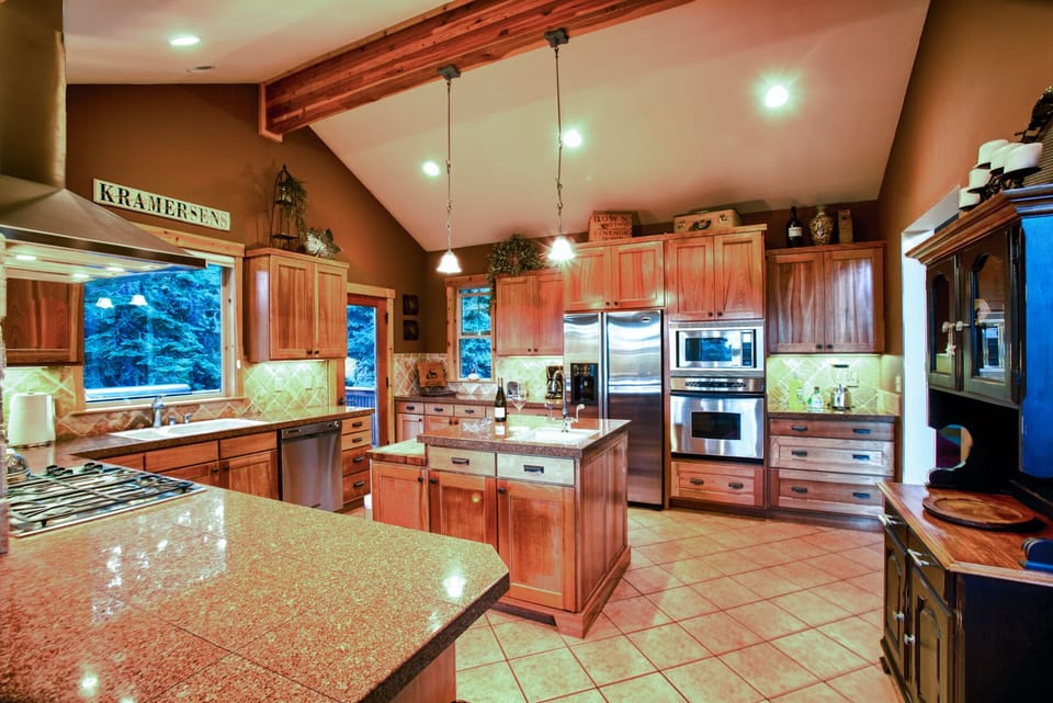 Gourmet kitchen with granite, SS appliances and the little things you may need.
