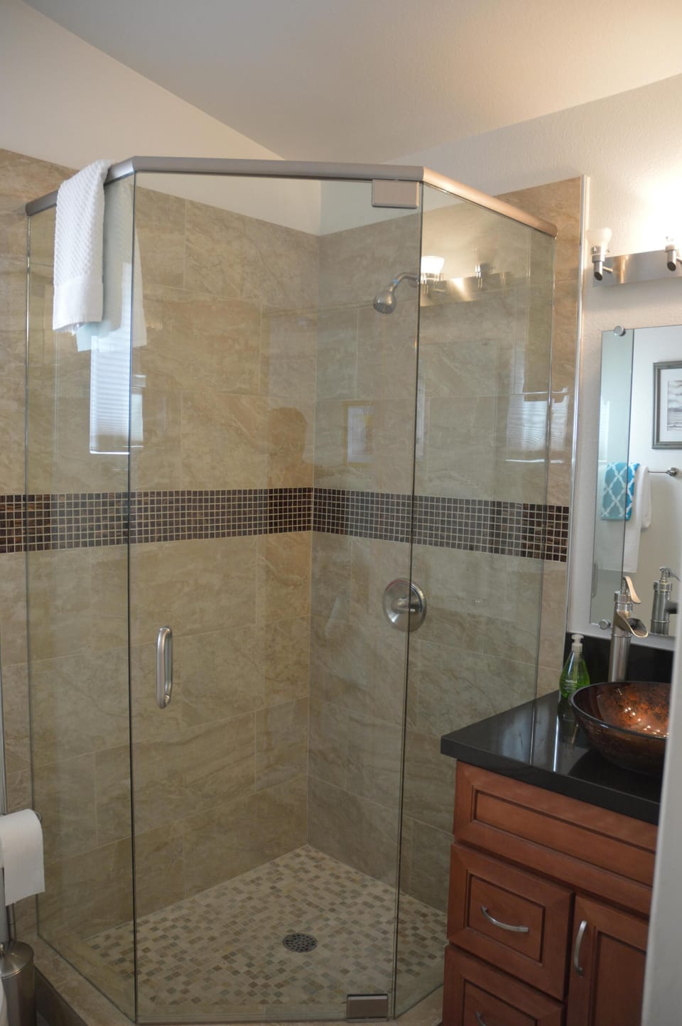 Charming Casita Shower Bath
