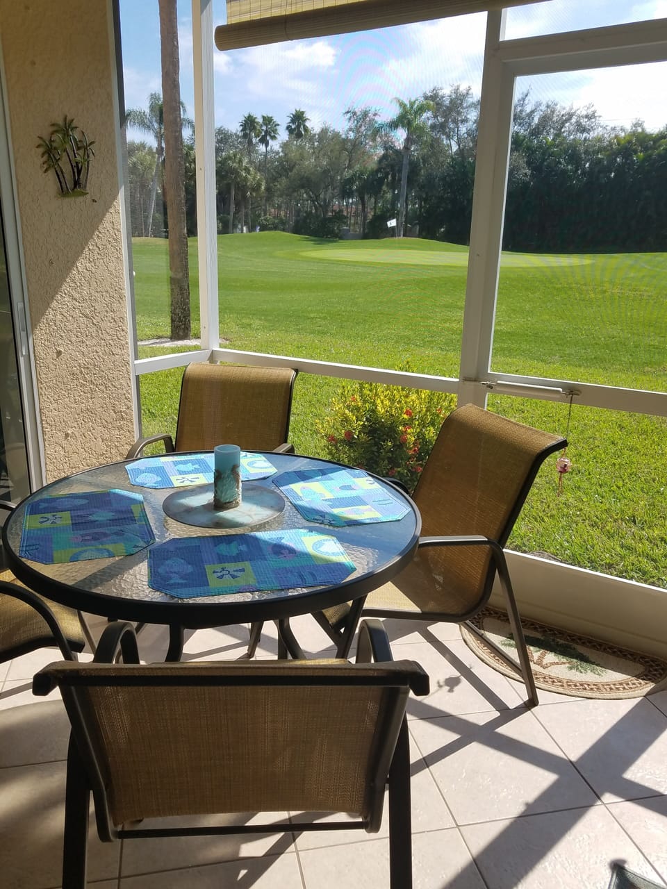Table on Lanai overlooks 17th hole