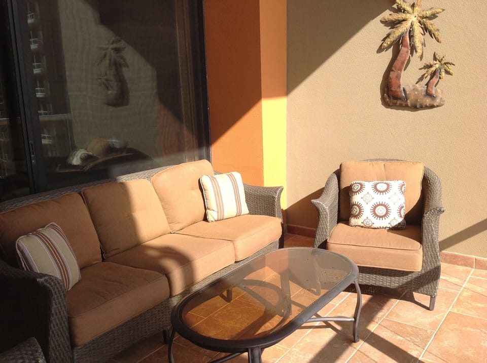 Large Patio.  Margaritas at Sunset?