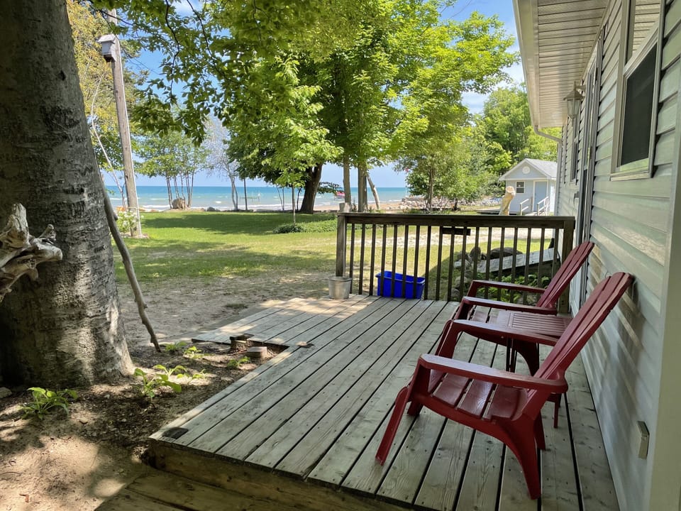 Deck chairs to have your morning coffee and look at the stunning view
