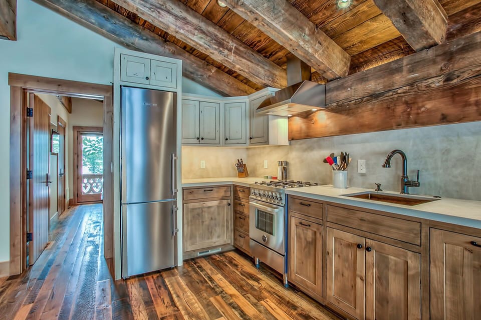 fully appointed kitchen