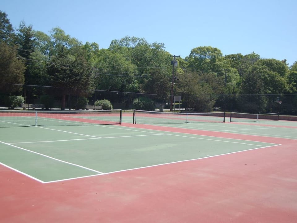 Colony Club Tennis courts