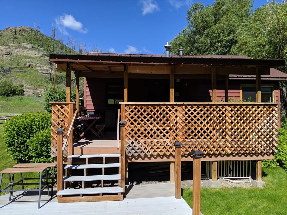 Upper covered and lower open deck.