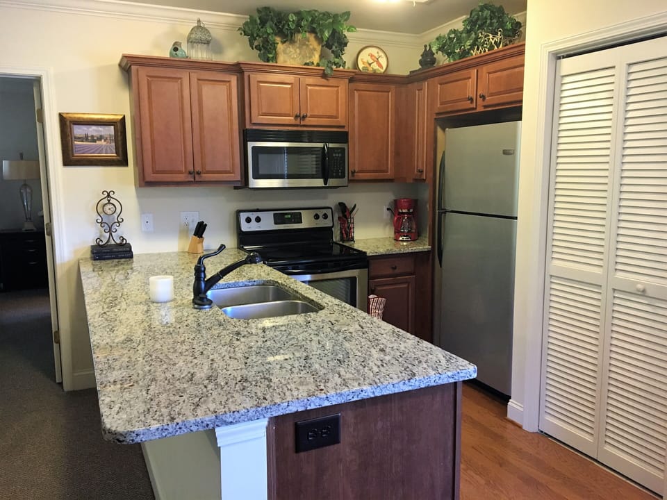 Full kitchen provides plenty of space to prepare all of your family favorites.