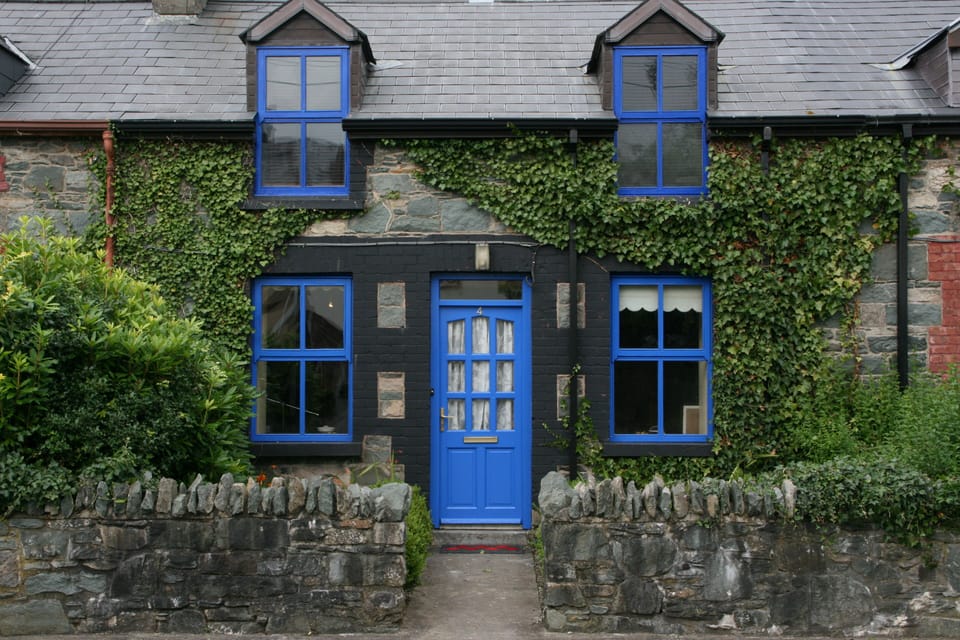 4 Lower Sunnyhill - Front Door