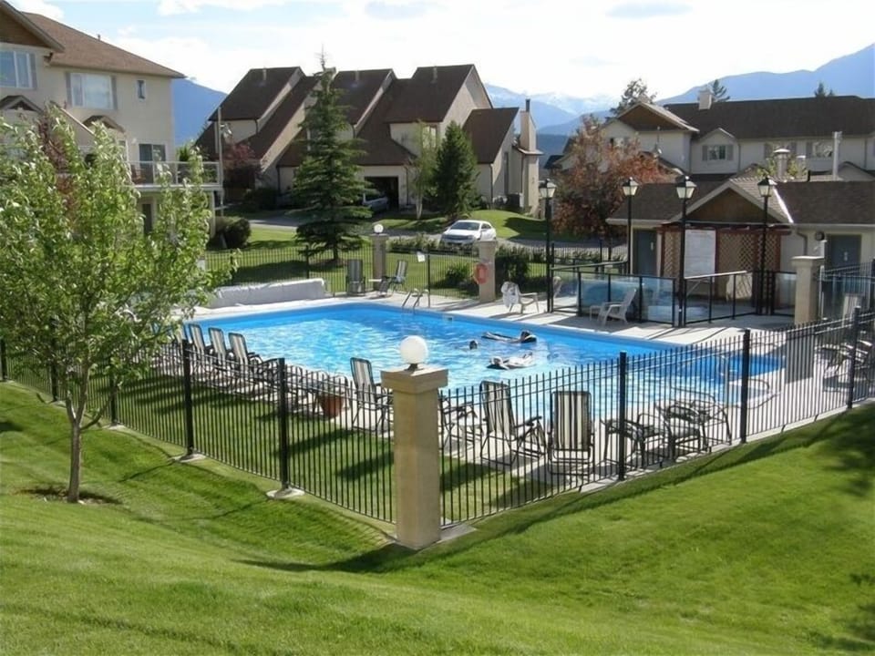 pool and hot tub