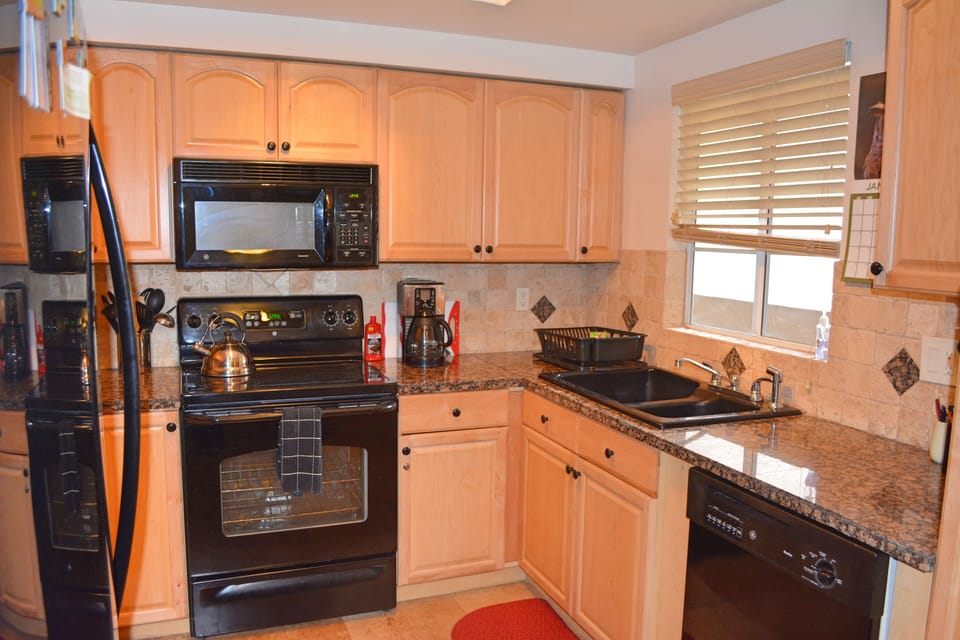 Kitchen is very well equipped for any type of cooking (Jan 2017)