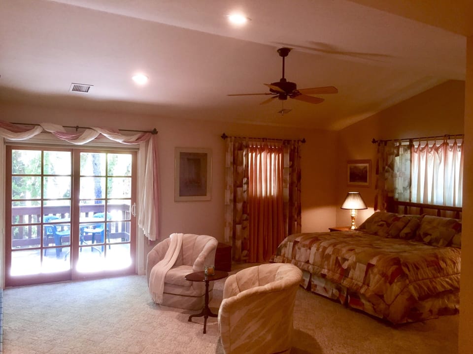 Master Suite doors to deck
