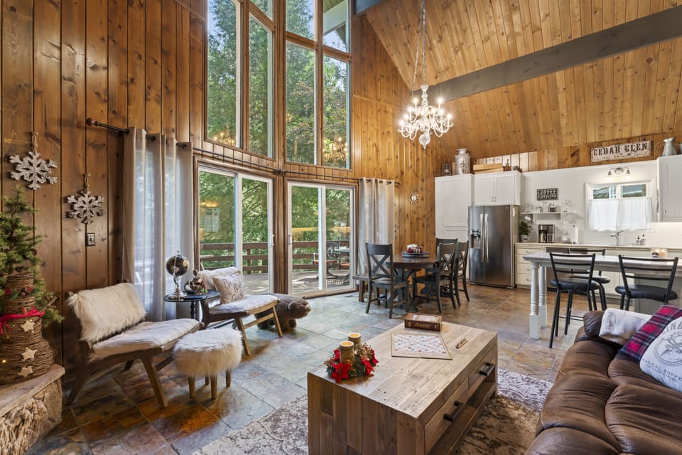 Open living room /kitchen area