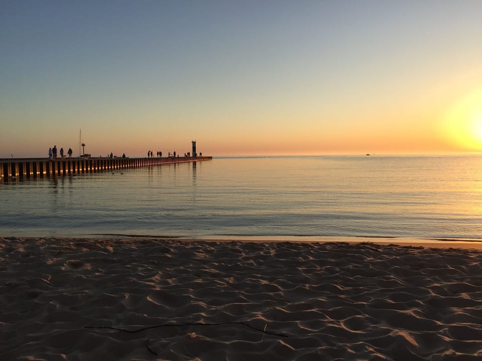 Short walk, bike ride or drive to Lake Michigan, 0.5 miles