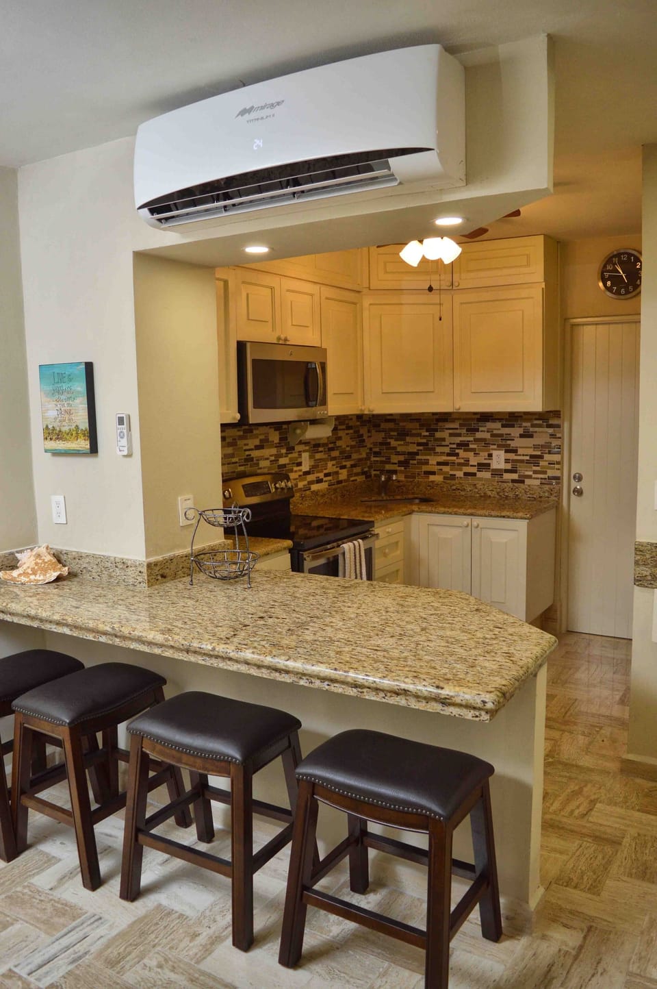 Kitchen Bar