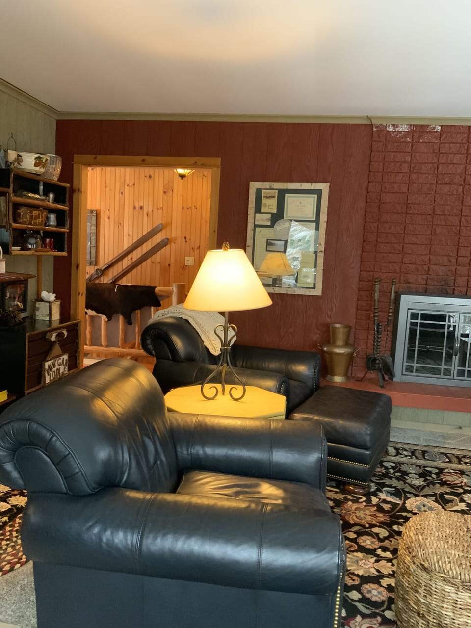 Main living room with fireplace 1