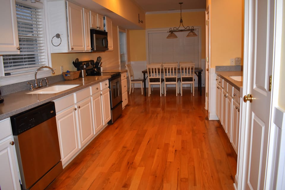 Huge Kitchen with tons of prep area