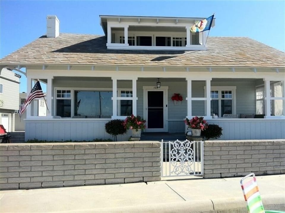 Classic Craftsman Style right on the bayfront