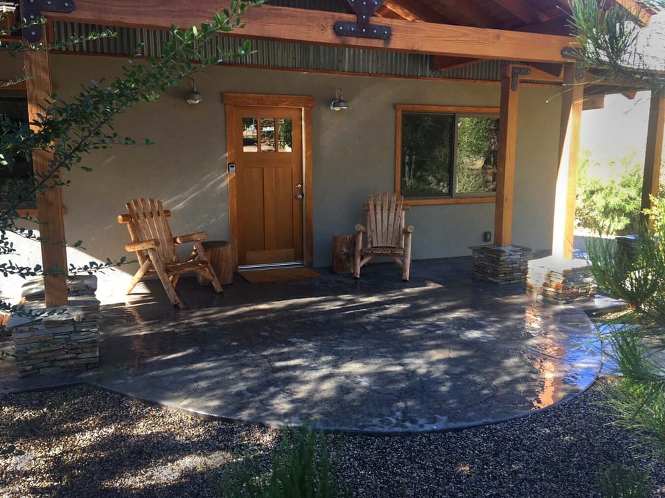 Beautiful Riverkern morning on the front porch. 