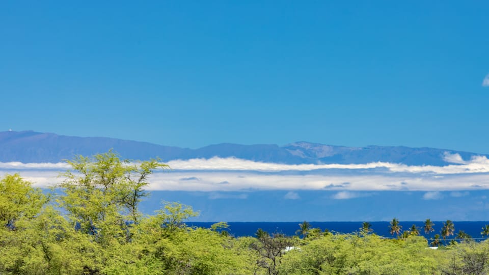 Views of Haleakala (Maui) from the lanai