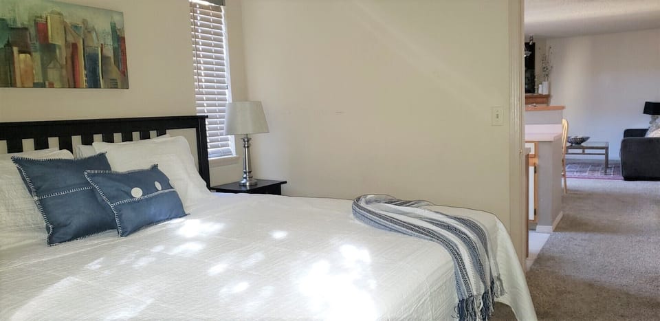 Alternative condo. Identical, except for decor.