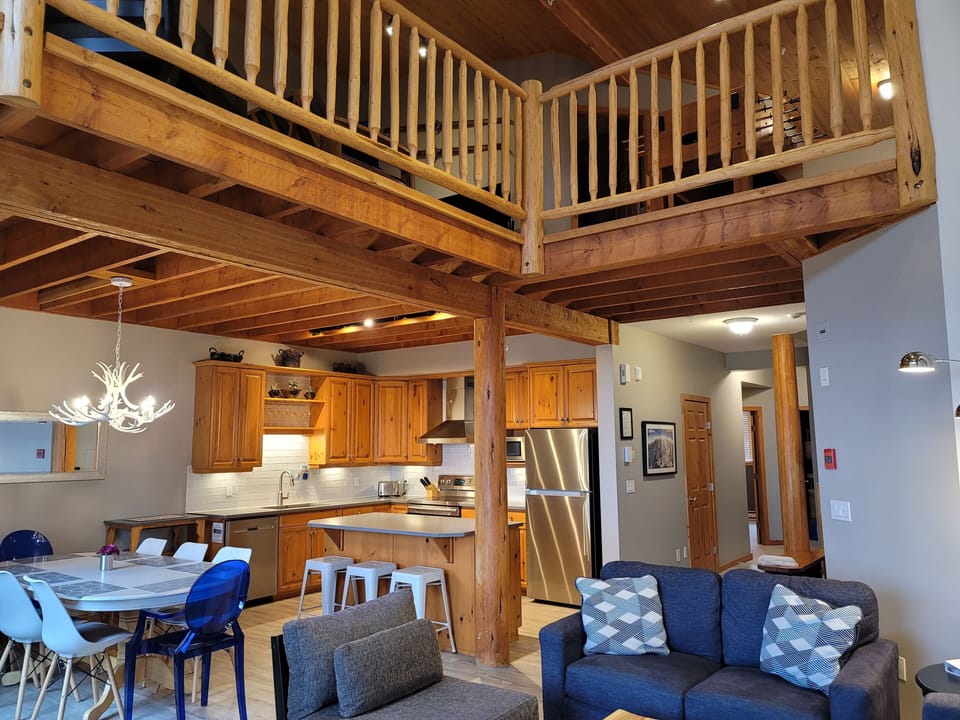 Post and beam architecture with 20 foot high ceilings in the living room!
