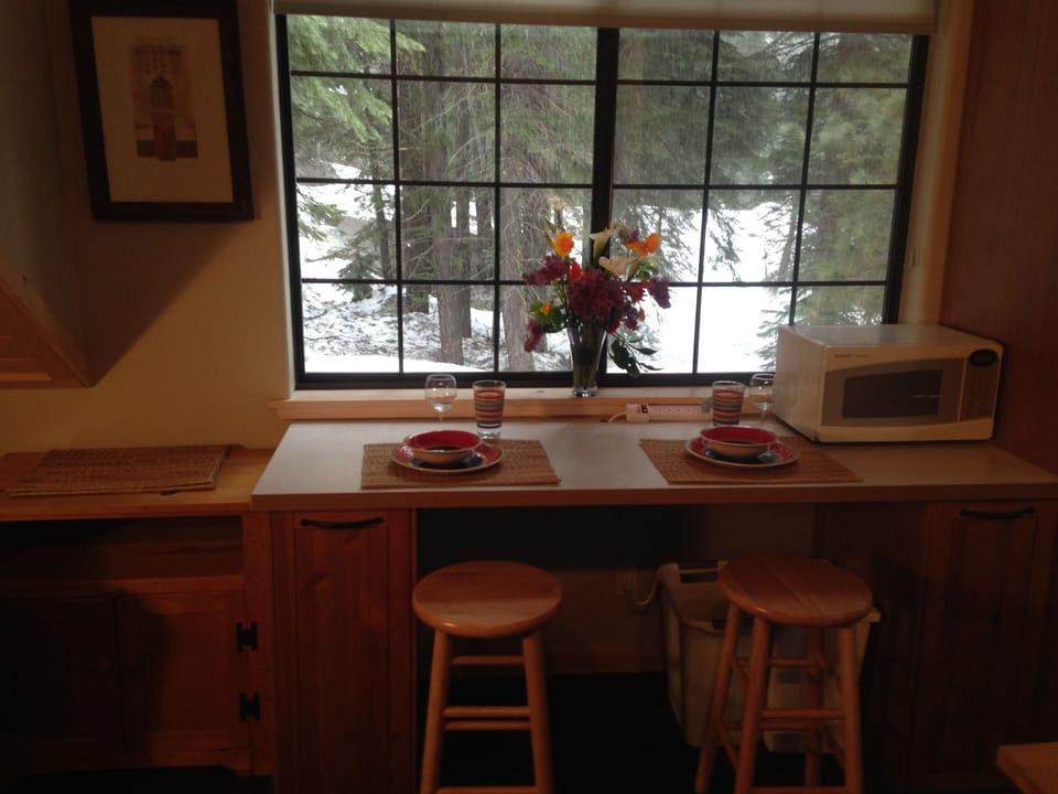 Additional bar seating