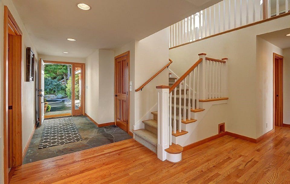 Entry way and stairs to upstairs