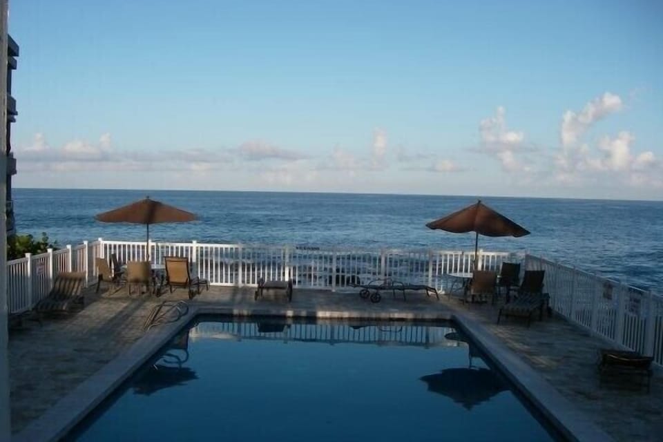 POOL in the evening before sunset.