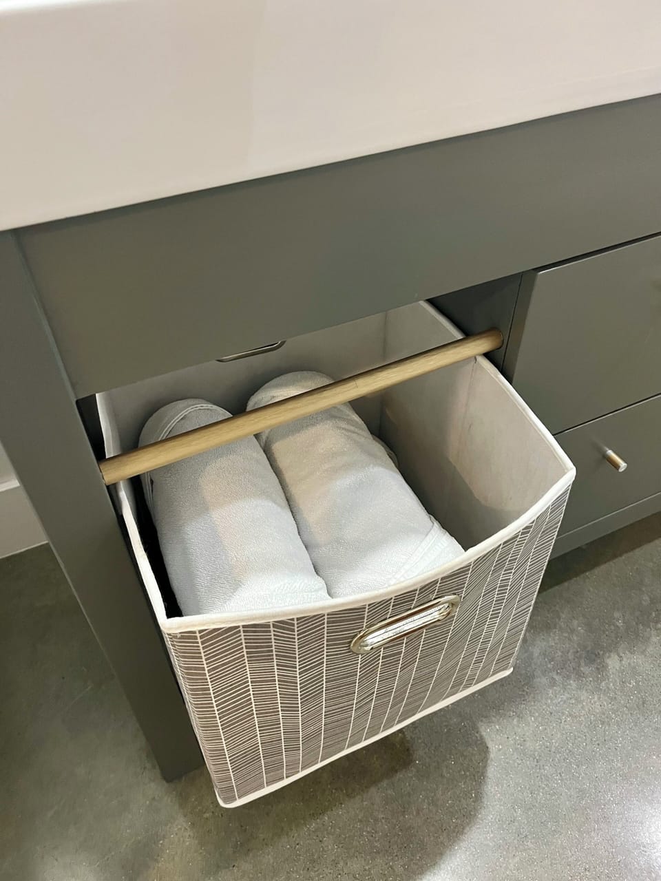 Extra towels (beach towels in drawers in master bedroom).