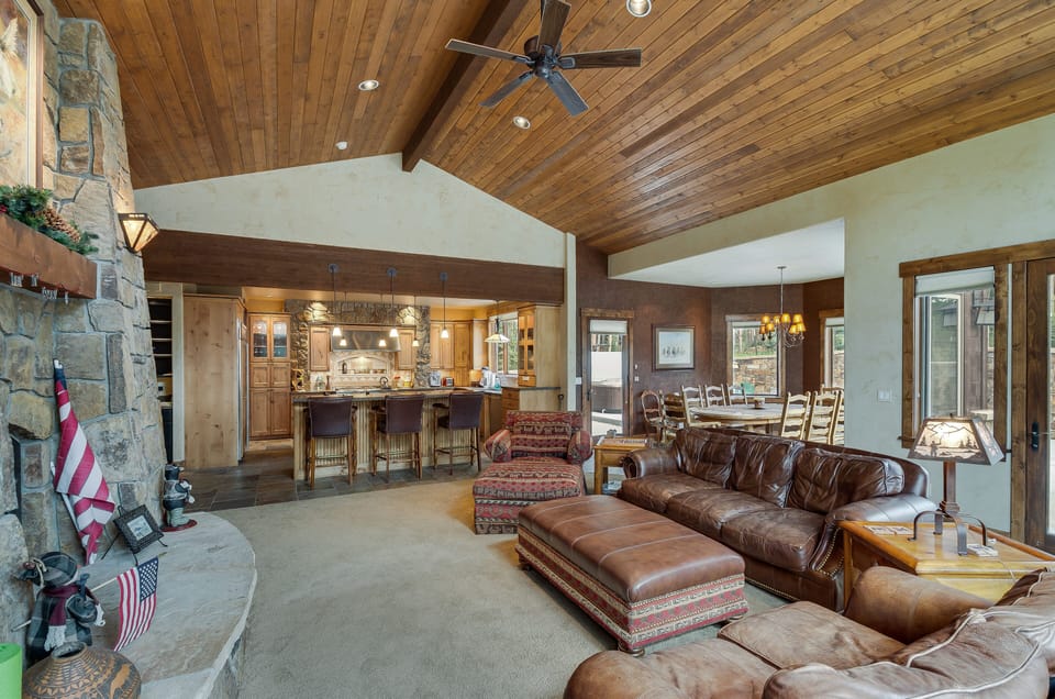 Living room / Kitchen