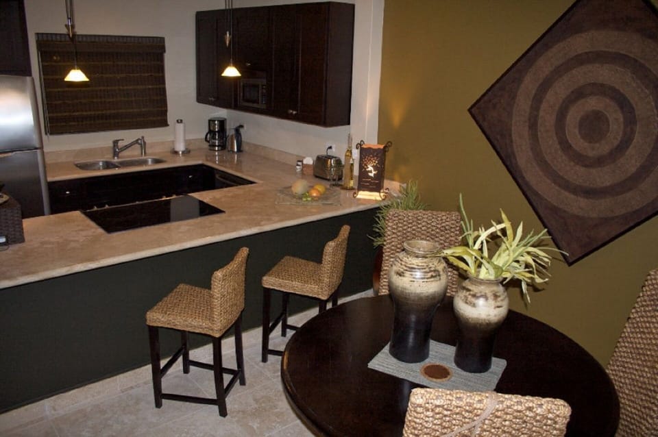 Kitchen with high bar