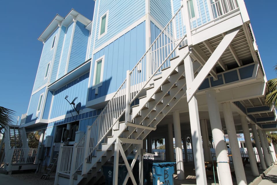 Steps leading up to Beach Music 7 door