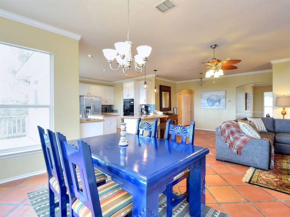 Breakfast Nook