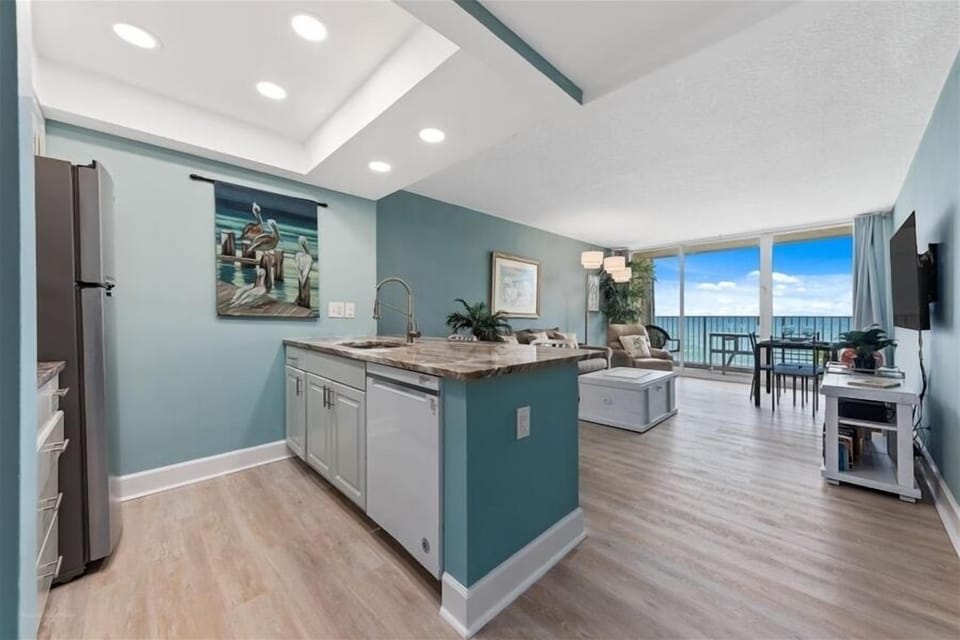 307 Kitchen