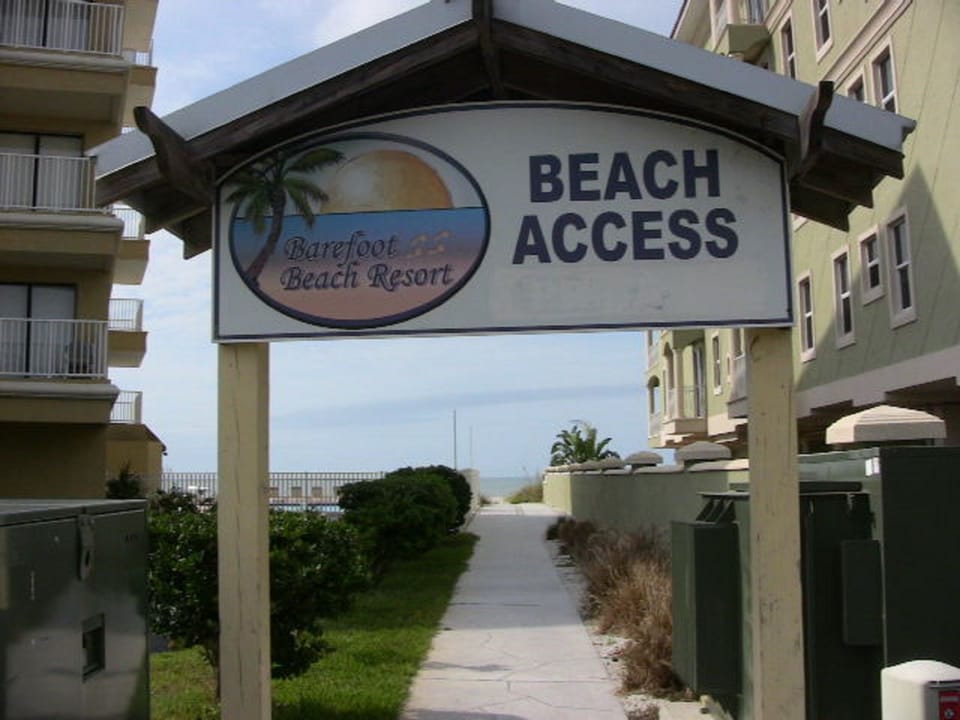 Entrance to the beach
