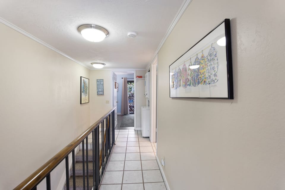 A04 - Hallway