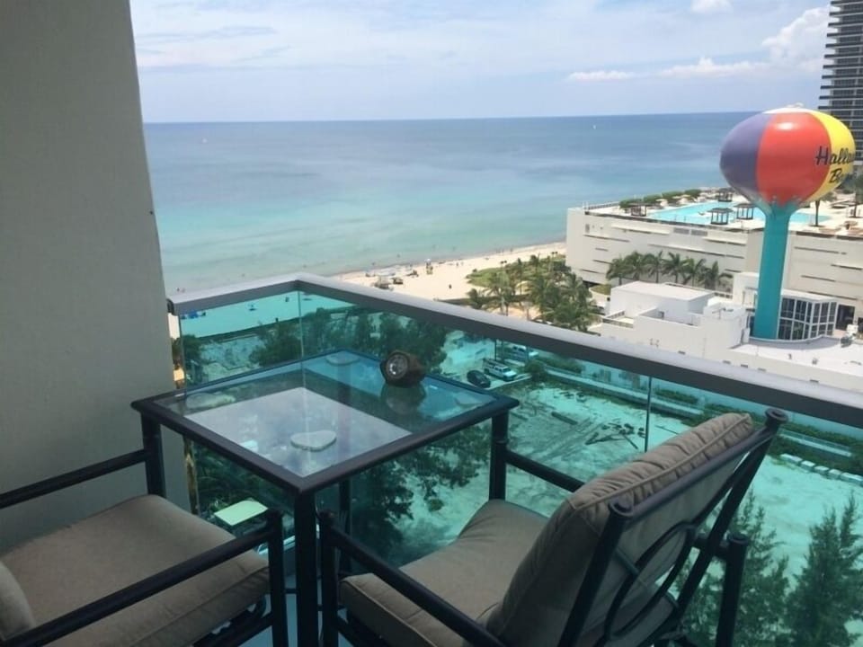Oceanfront patio furniture in the balcony (old view)