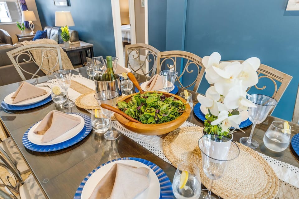 Large indoor (up to 14) and outdoor (up to 20) dining areas allow the group to share meals together.