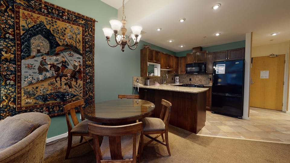 Dining area for four