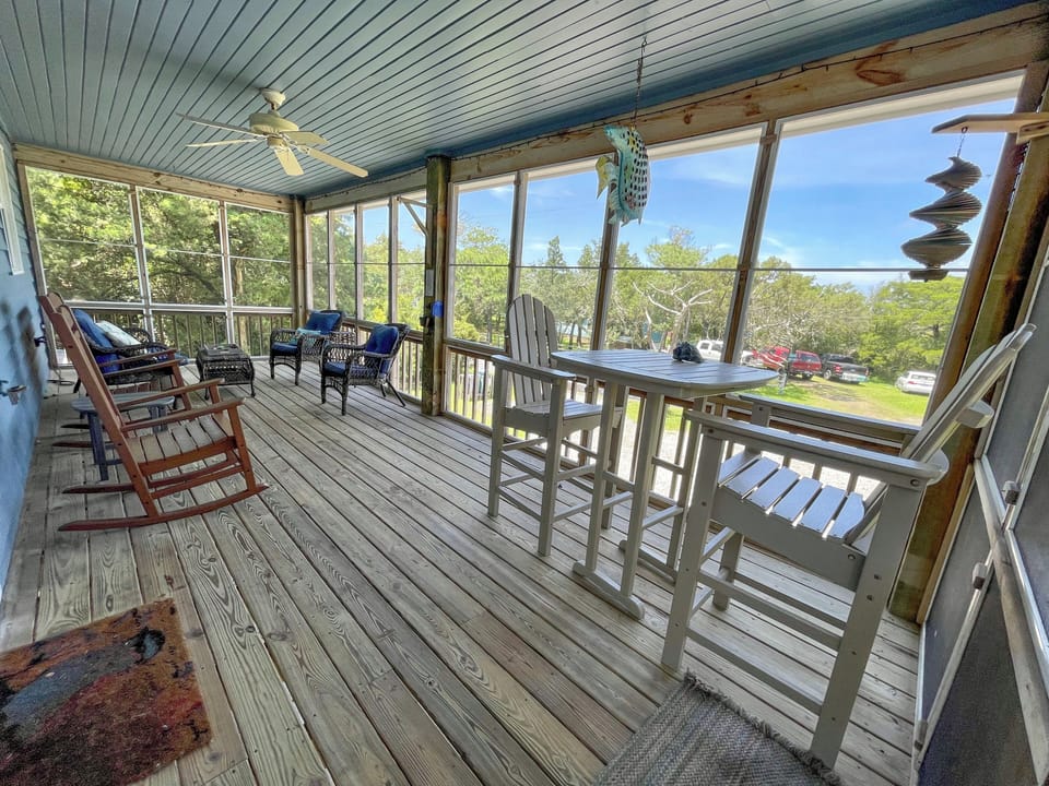 Screened Porch