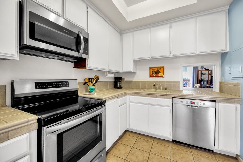 A10 - Kitchen Area