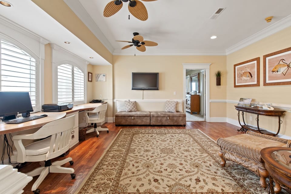 Sitting Area - Second Floor