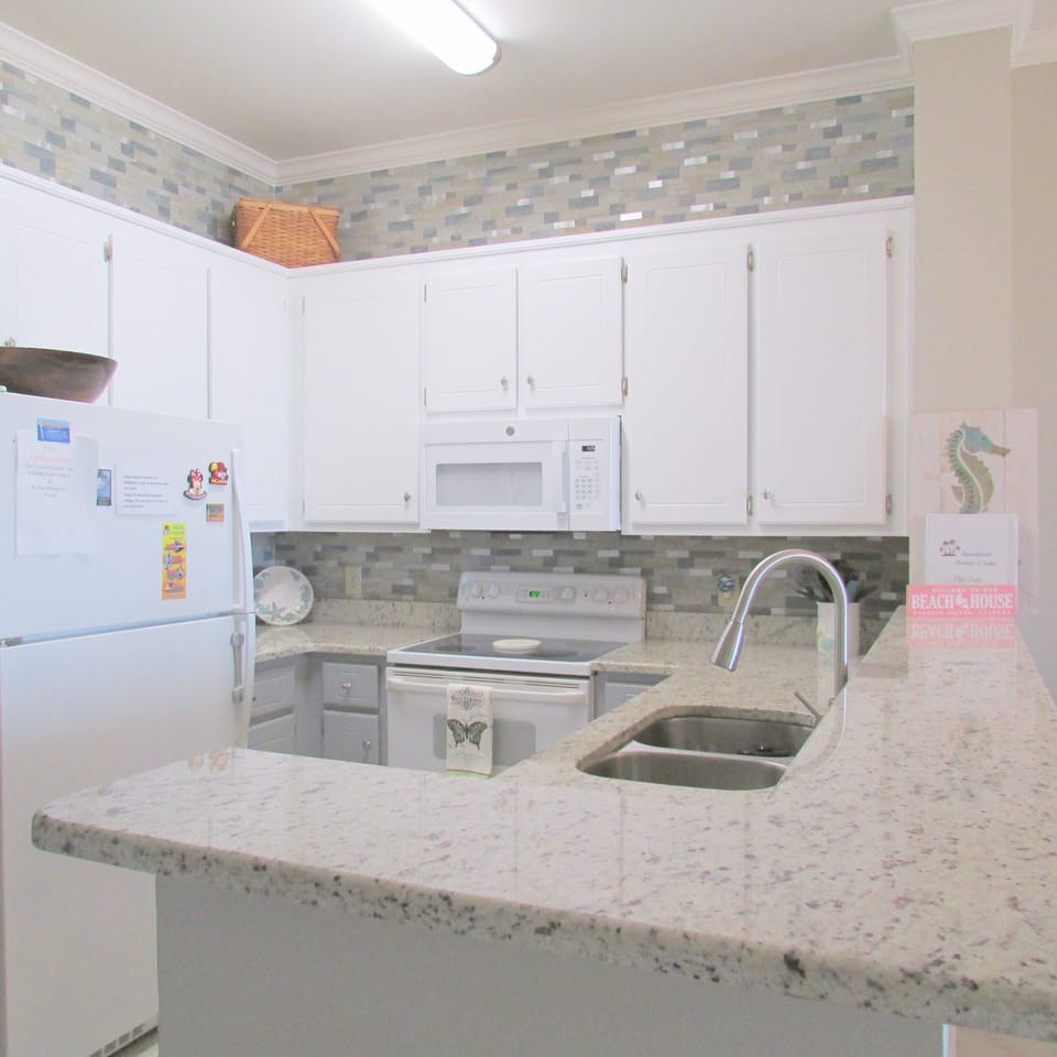 Kitchen with bar.