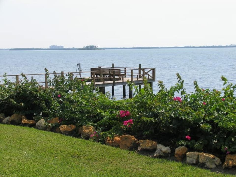 Dunedin Garden Cottage