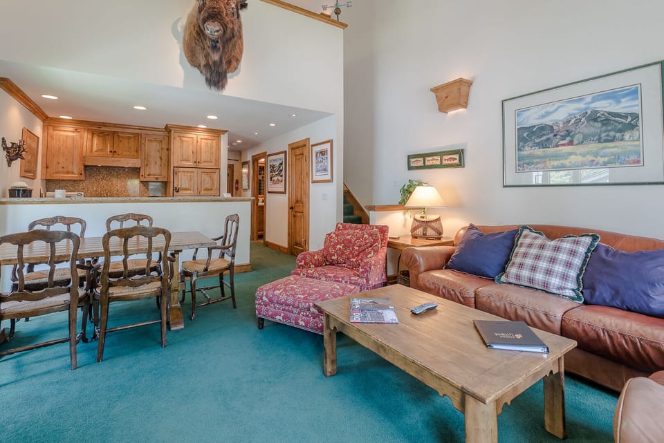 Living Room - Living Room