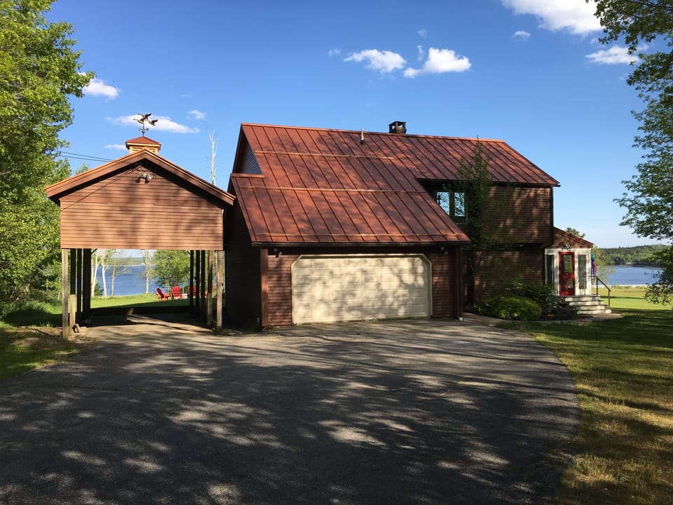Welcome to the Fort Point Cove Cottage