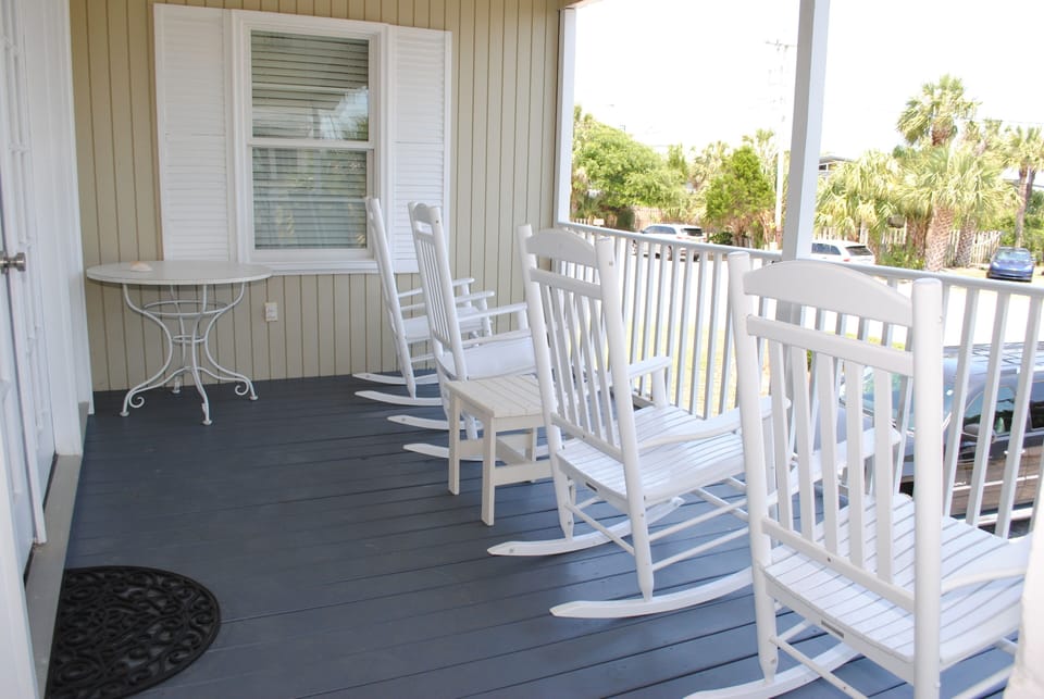 Covered Porch - Front