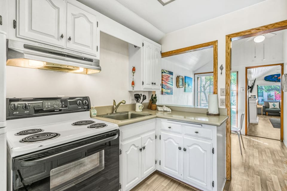 322S - kitchen