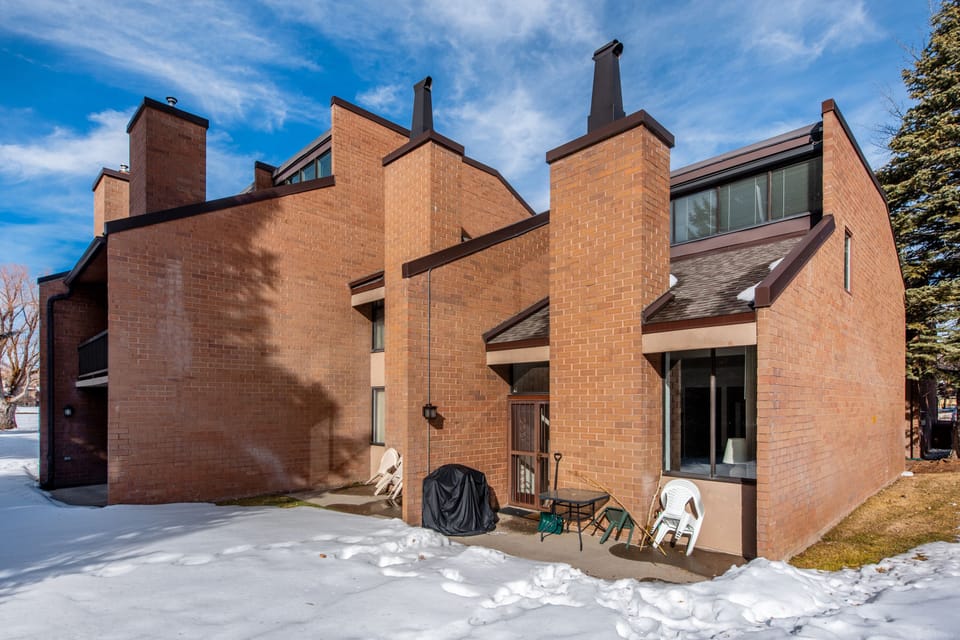 PA268.15.exterior
