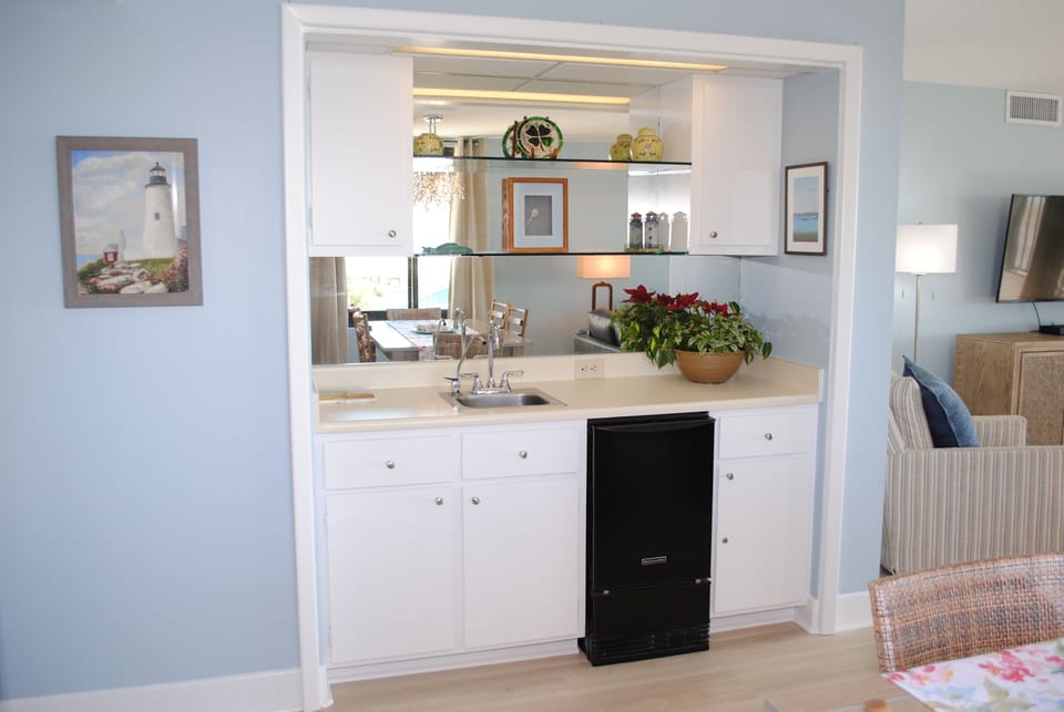 Wet bar