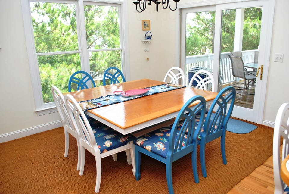 Dining Area - Second Floor