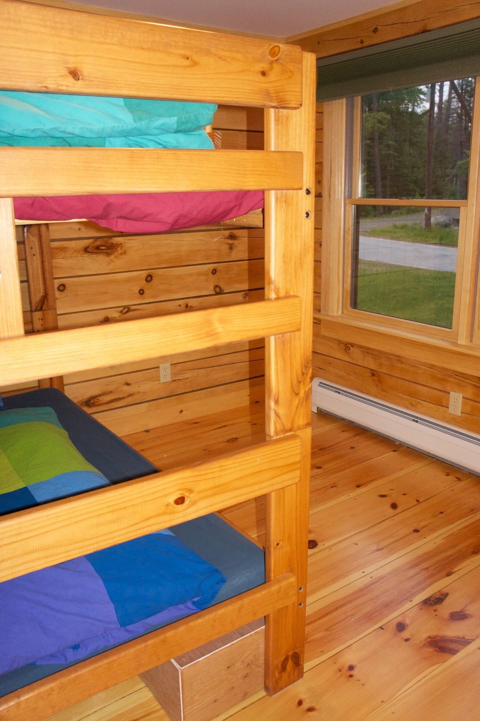Bedroom with bunkbeds & closet